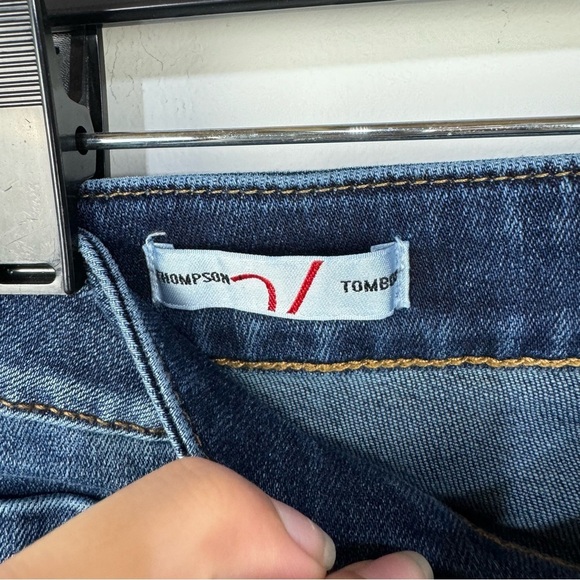 Vigoss Thompson Tomboy distressed ripped loose fit jeans - Picture 3 of 5